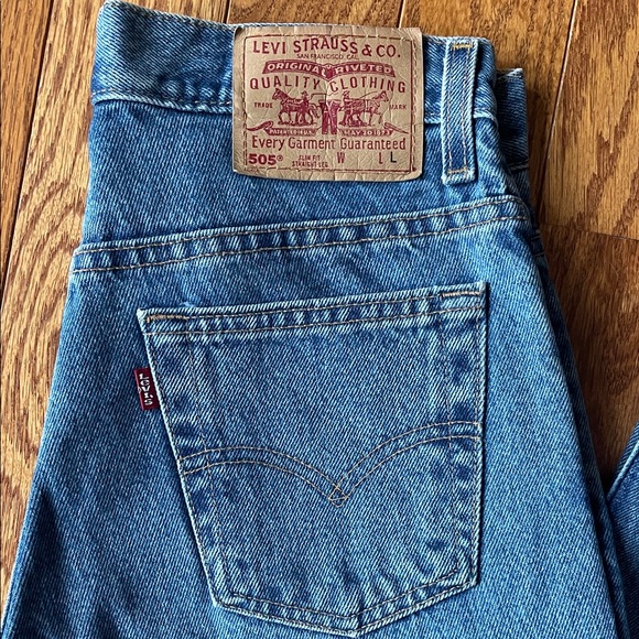 Women’s 505 Levi's Slim Fit Straight Leg Blue Jeans - Picture 2 of 10